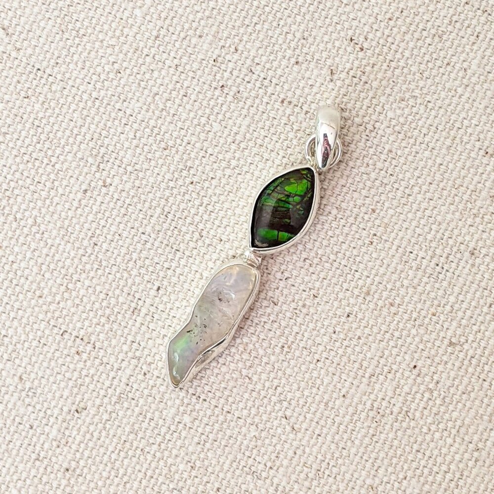 Ammolite-moonstone pendant